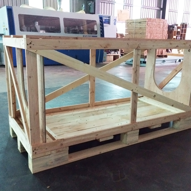 木箱包裝,上海木箱,木包裝箱,上海鋼邊箱,上海出口包裝箱,上海圍板箱